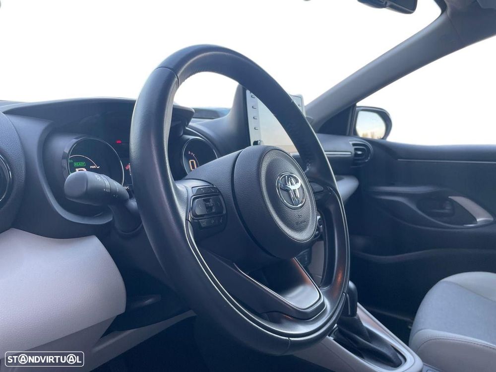 Toyota Yaris - 12