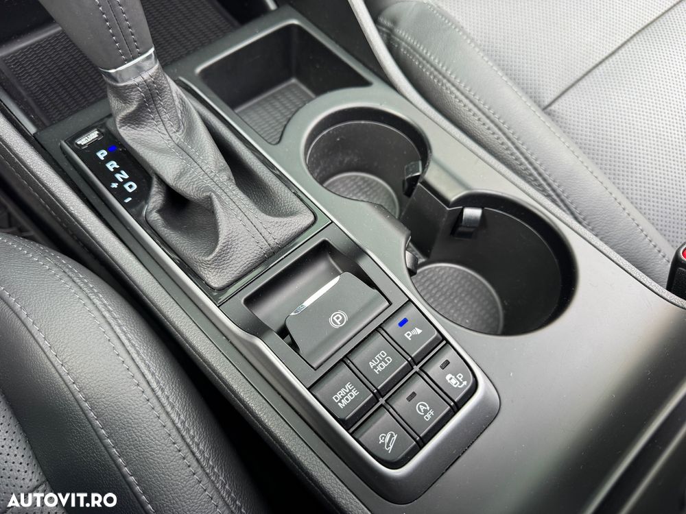 Hyundai Tucson blue 1.7 CRDi 2WD DCT Premium - 34