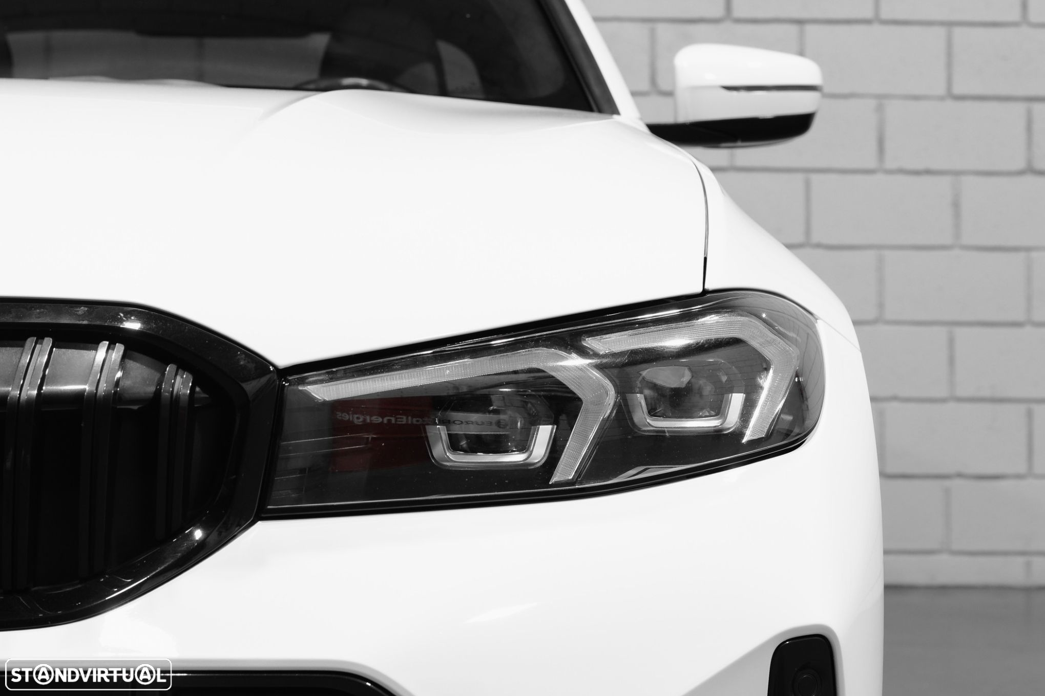 BMW 330 e Pack Desportivo M Auto - 19