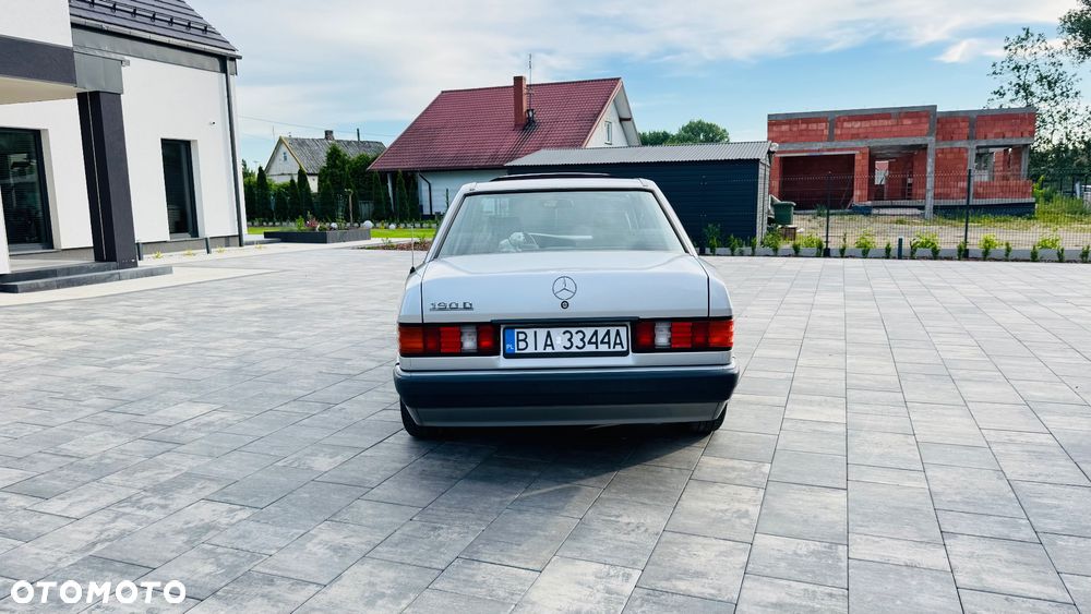 Mercedes-Benz W201 (190) - 6