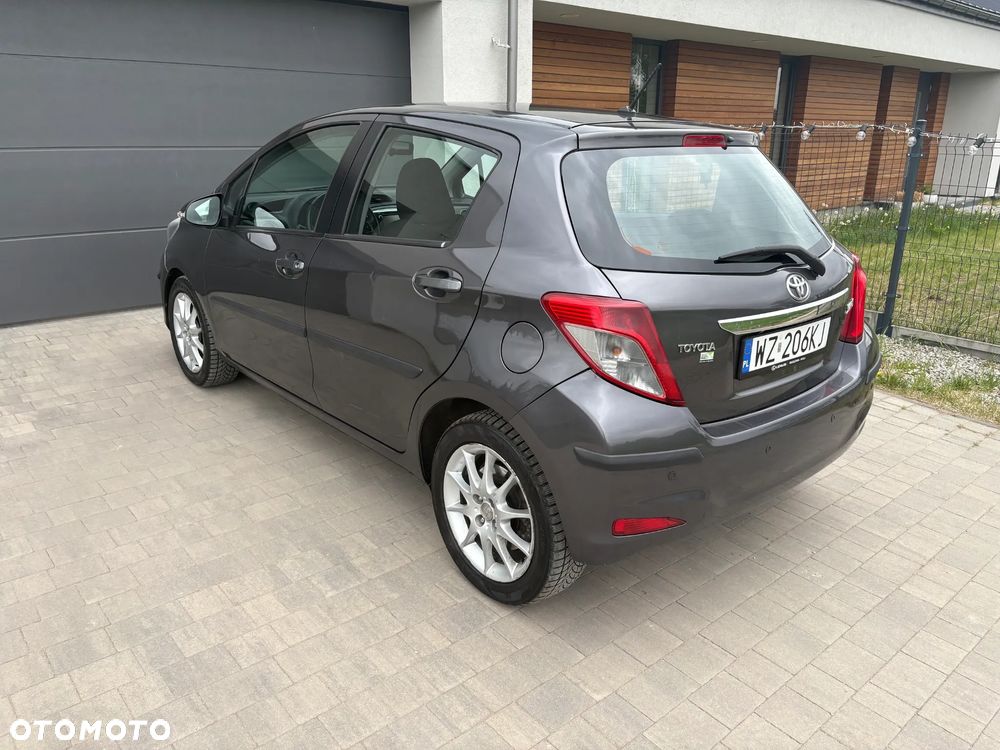 Toyota Yaris - 7