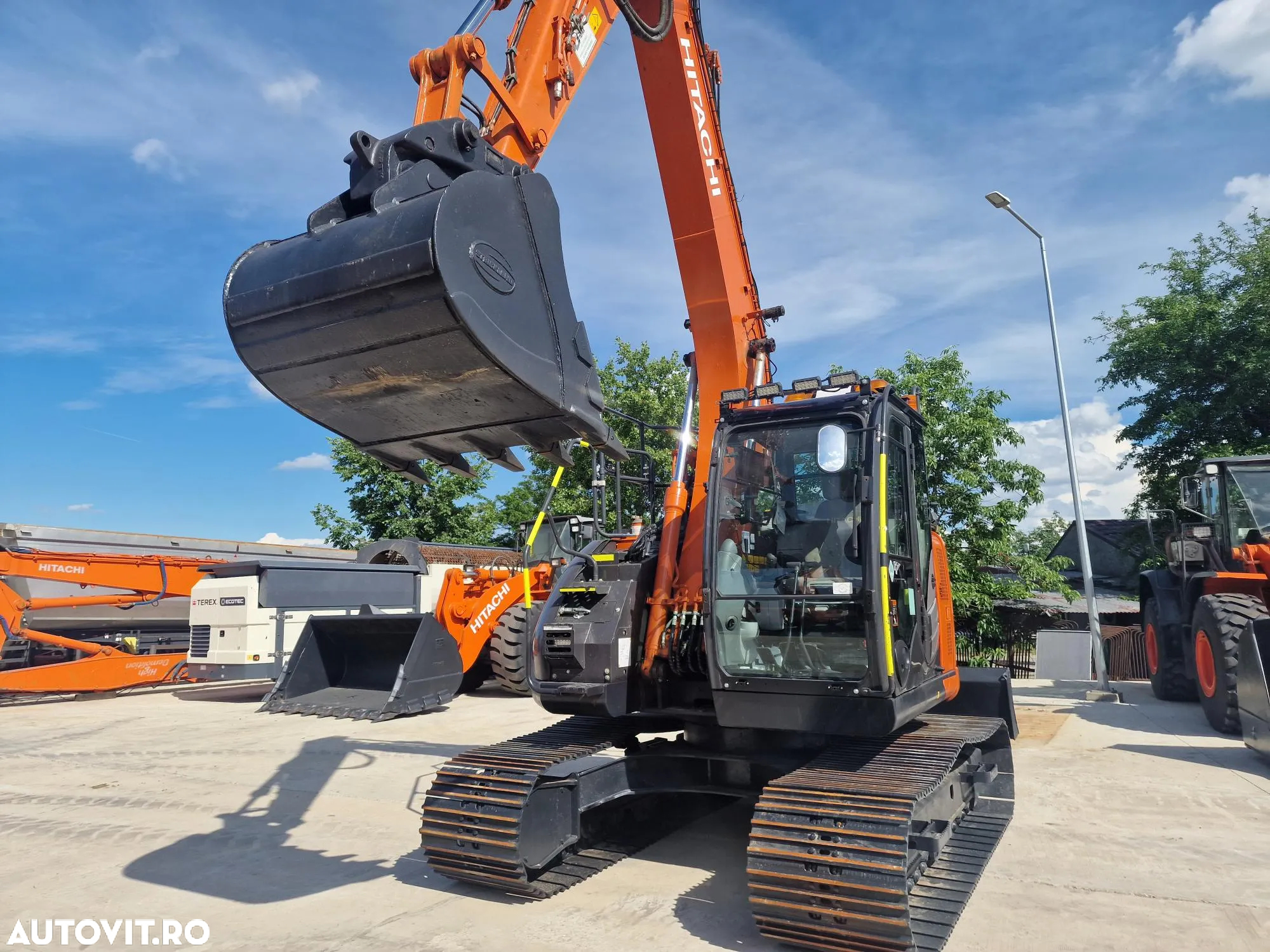 Hitachi ZX135-3.552h, 2020, LAMA NIVELARE, COMPACT in gabarit, CUPLA RAPIDA hidraulica, Int picon, Inst hidr rotire atasamente, Masa operationala 15,7t, ad sapare 6m, Ridica tevi 8,5t, camera spate si 2 laterale, consum 9l/h, sist antifurt, PROMOTIE 86900eur - 19