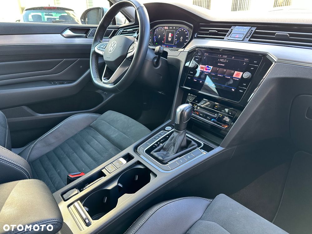 Volkswagen Passat 1.5 TSI EVO Elegance DSG - 16