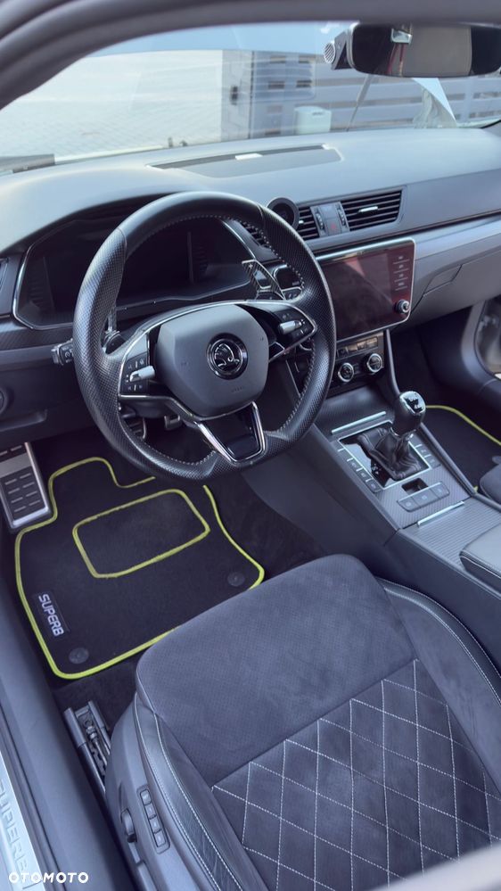 Skoda Superb 2.0 TSI 4x4 Sportline DSG - 9