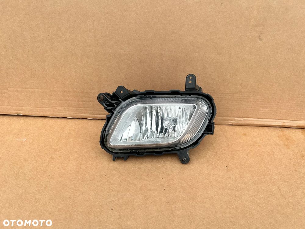 HYUNDAI H-1 H1 H100 H200 922014H100 LAMPA PRZECIWMGŁOWA PRZÓD