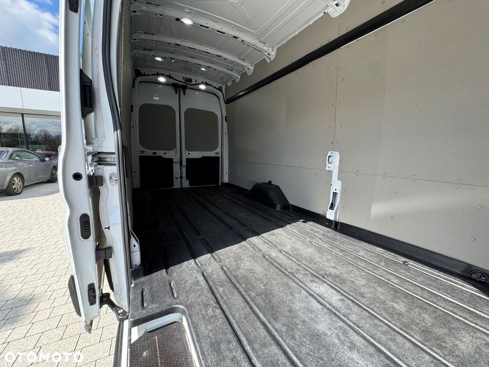 Ford e-transit 350 L4H3 - 21