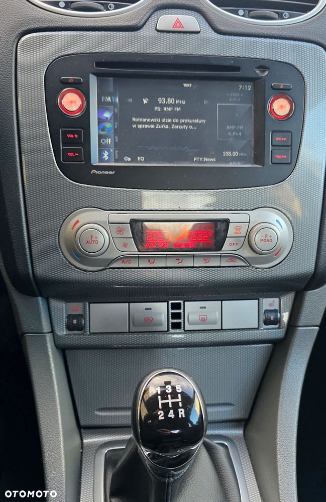 Ford Focus 1.6 Gold X - 8