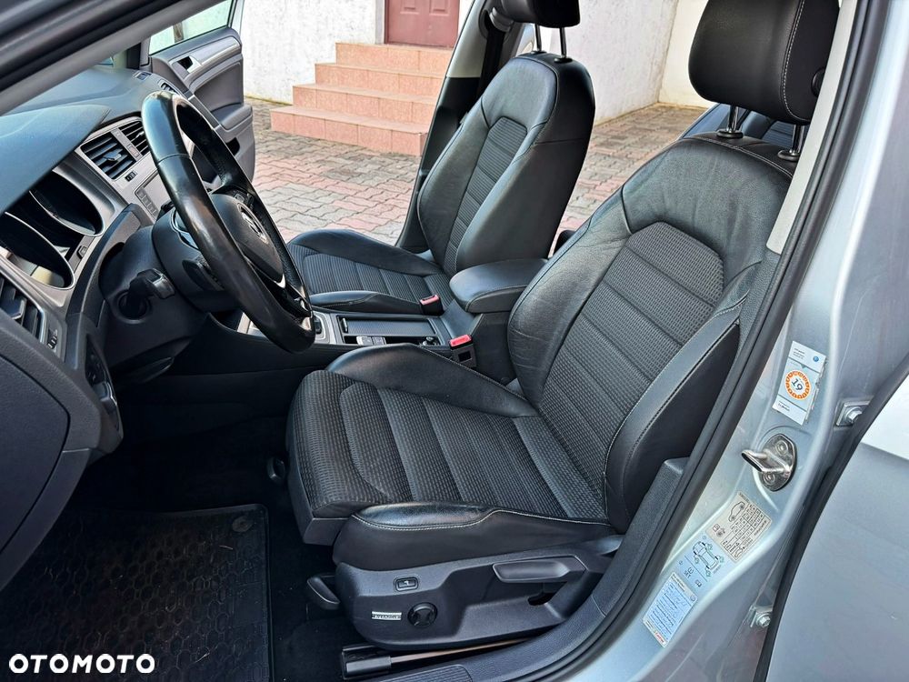 Volkswagen Golf 2.0 TDI BMT Highline DSG - 32