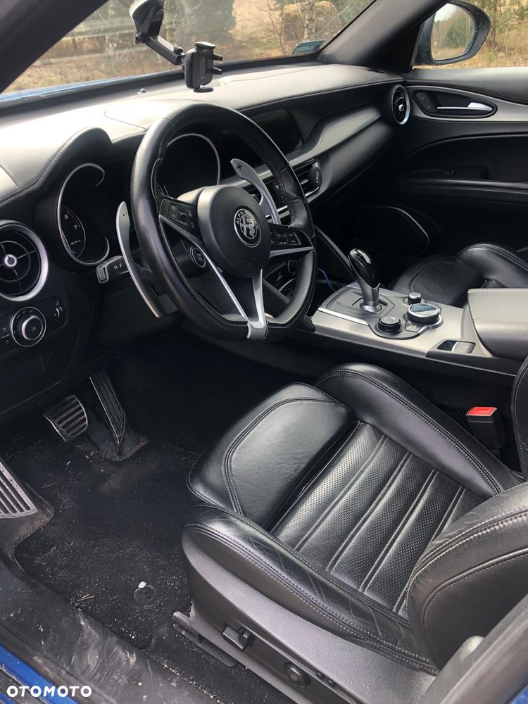 Alfa Romeo Stelvio 2.0 Turbo Veloce Q4 - 6