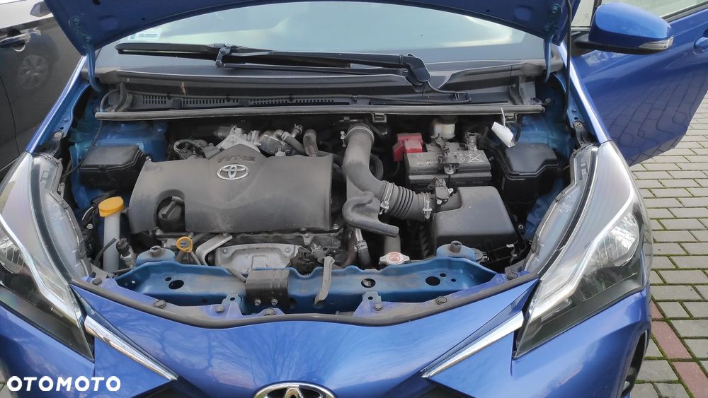 Toyota Yaris 1.5 Premium - 13