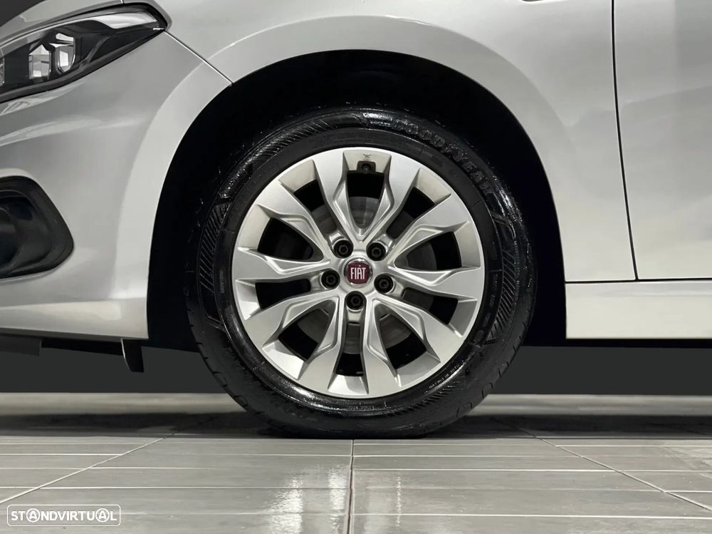 Fiat Tipo - 12
