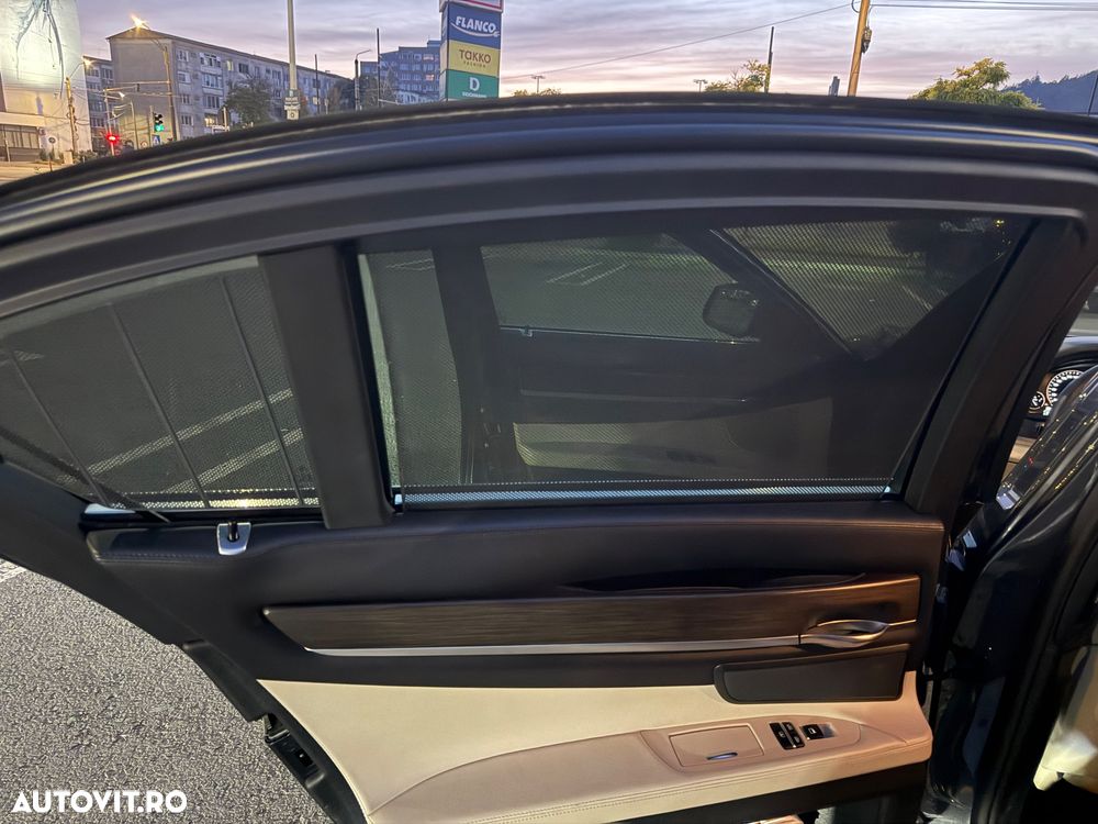 BMW Seria 7 740d Aut. - 14