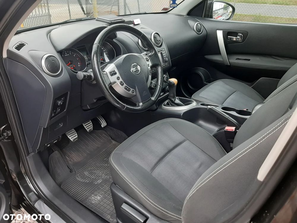 Nissan Qashqai 1.6 visia - 16