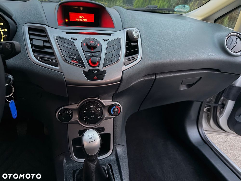 Ford Fiesta - 13