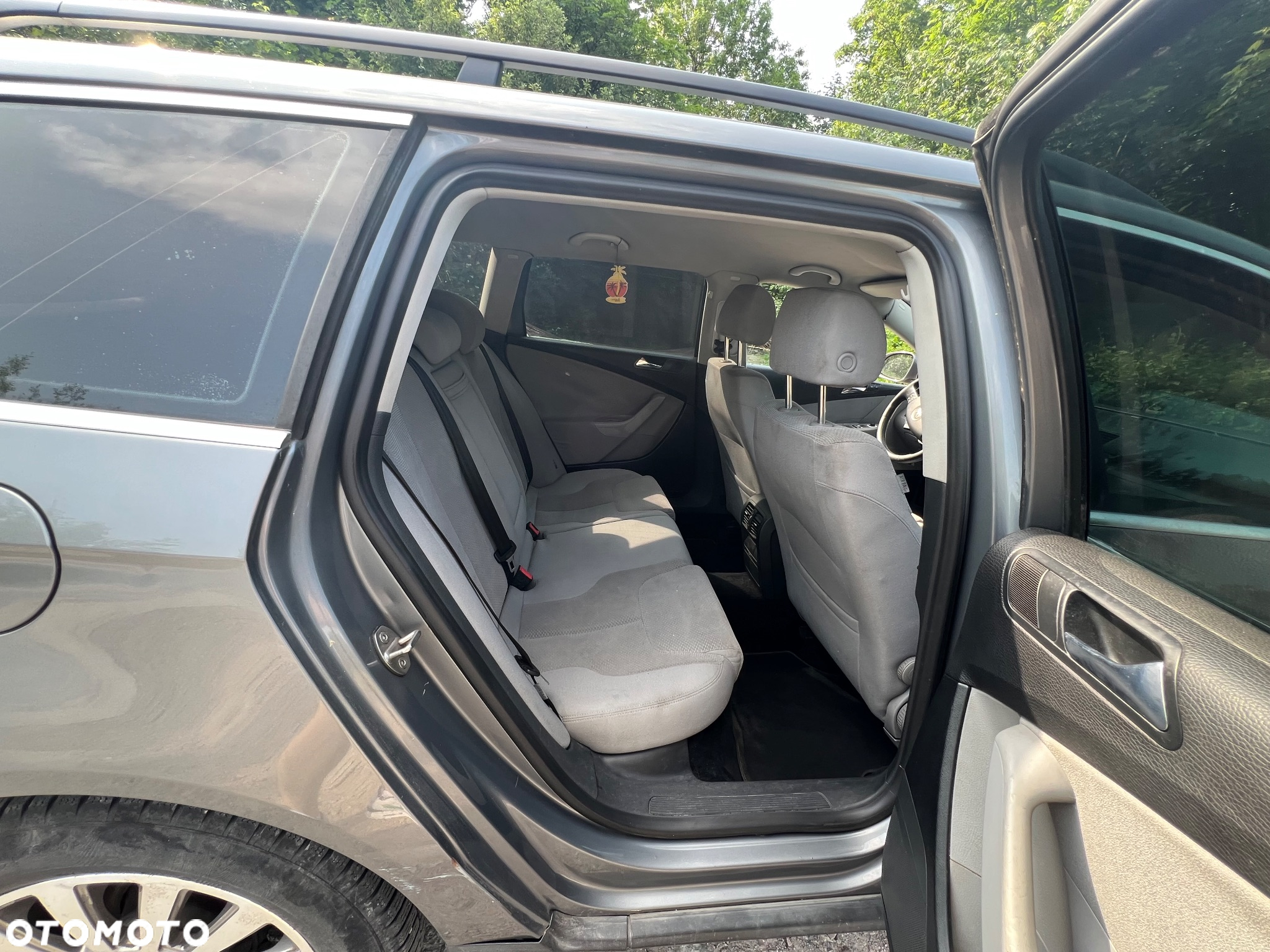 Volkswagen Passat 1.9 TDI Comfortline - 13