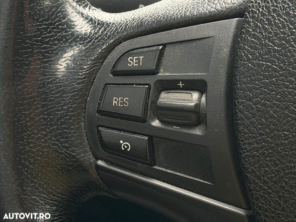 BMW Seria 3 318d Aut. - 19