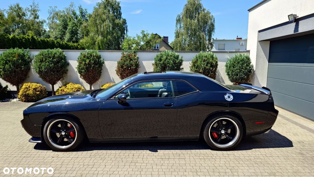 Dodge Challenger - 5