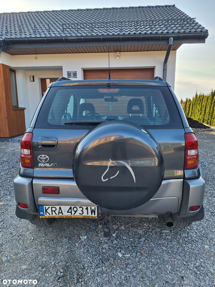 Toyota RAV4 D-4D 4x4 - 4