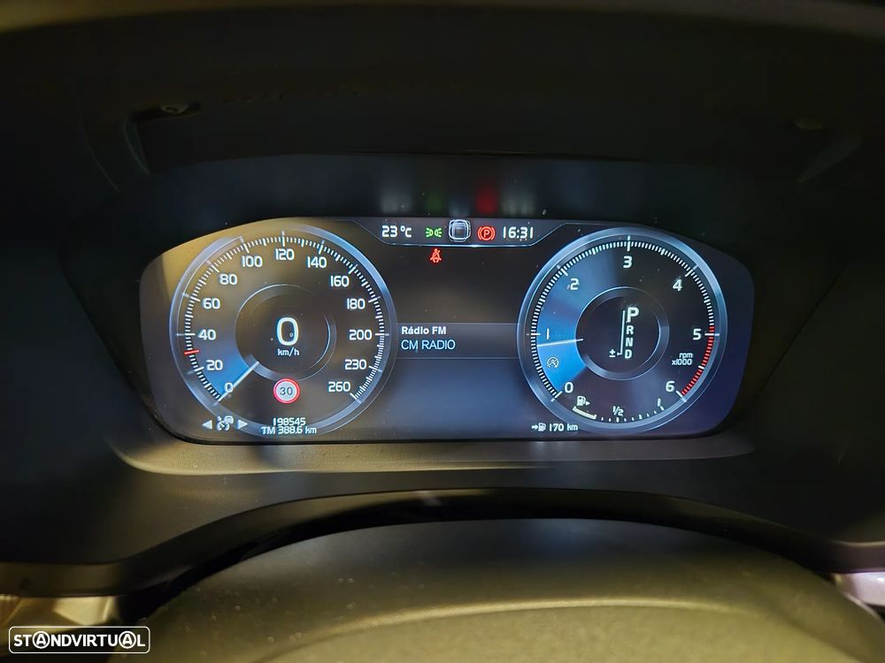 Volvo V60 2.0 D3 R-Design Geartronic - 27