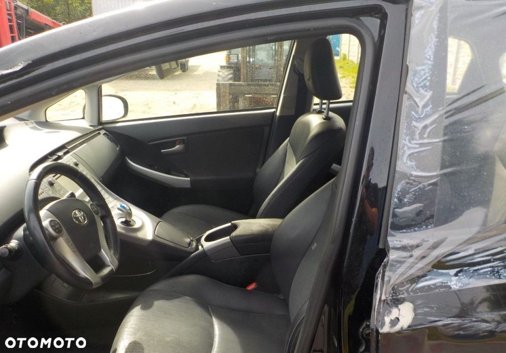 Toyota Prius - 18