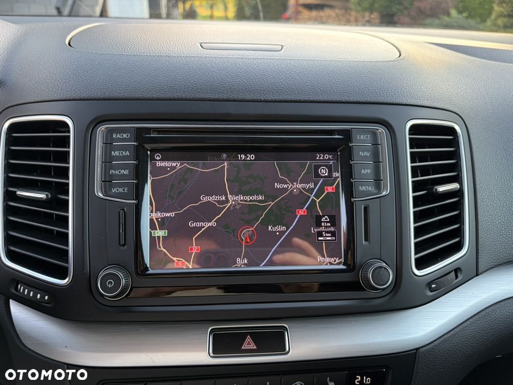 Volkswagen Sharan 2.0 TDI BMT Comfortline - 18