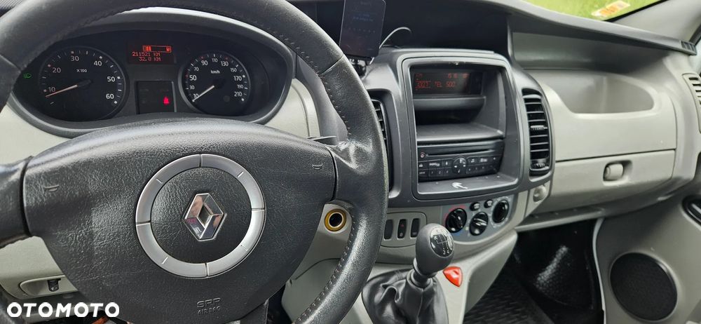 Renault Trafic - 28