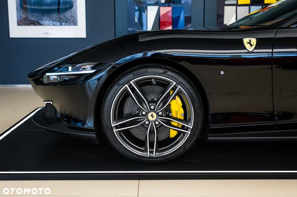 Ferrari Roma Spider - 12