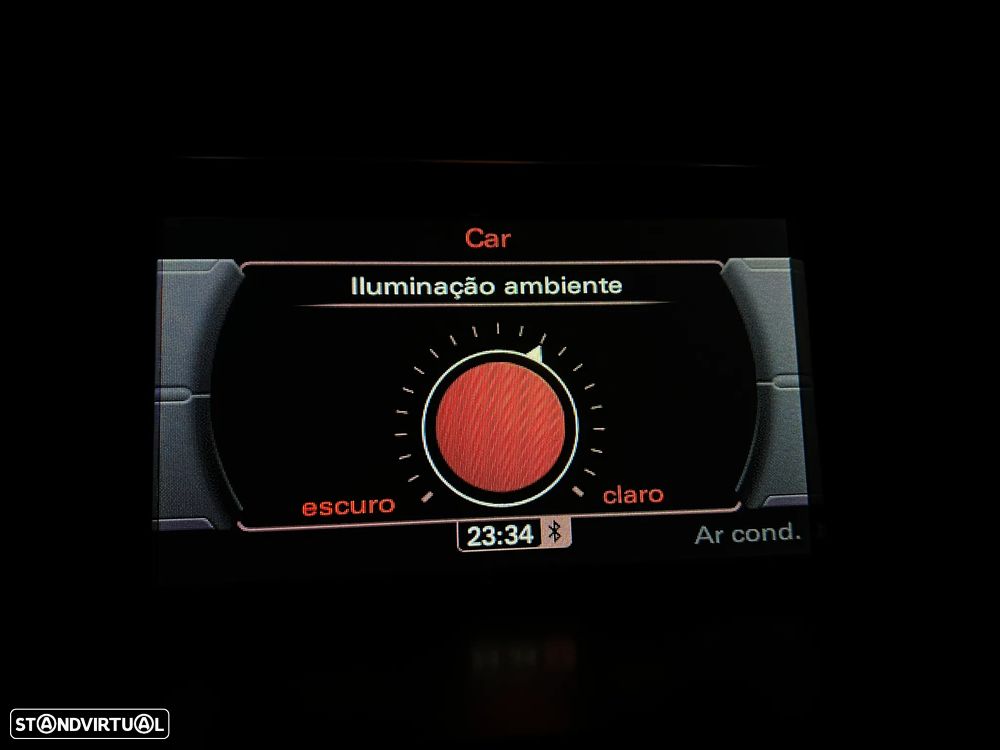 Audi A4 Avant 2.0 TDI S-line - 43