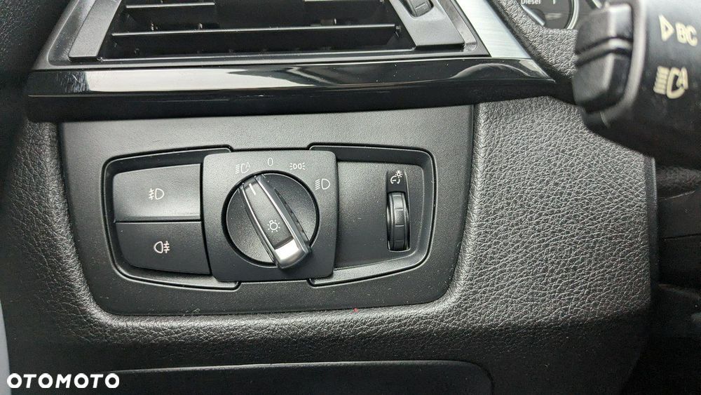 BMW Seria 3 - 30