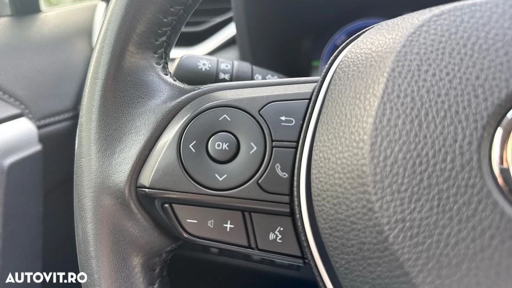 Toyota RAV4 2.5 VVT-iE 4x4 Luxury - 36