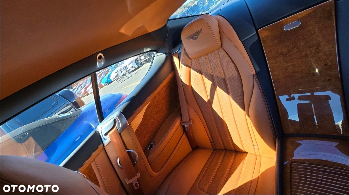 Bentley Continental GT W12 - 16