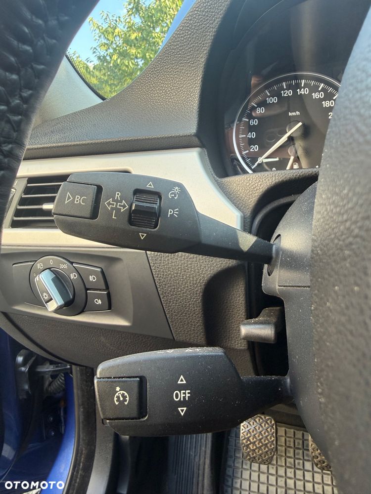 BMW Seria 3 320i - 22