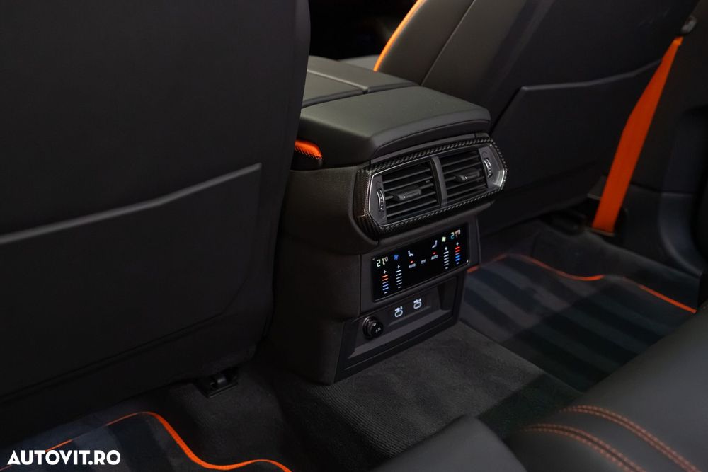 Lamborghini URUS - 32