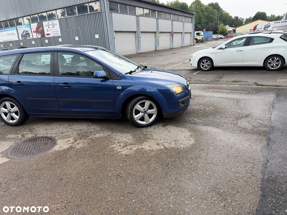 Ford Focus 1.8 FF Trend - 11