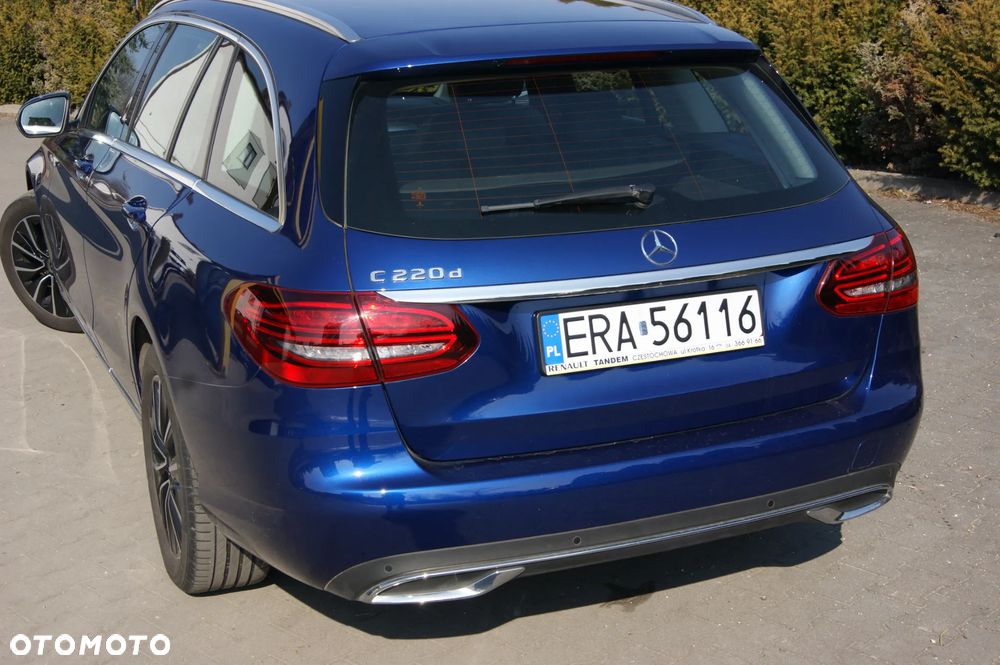 Mercedes-Benz Klasa C 220 d 9G-TRONIC Exclusive - 16