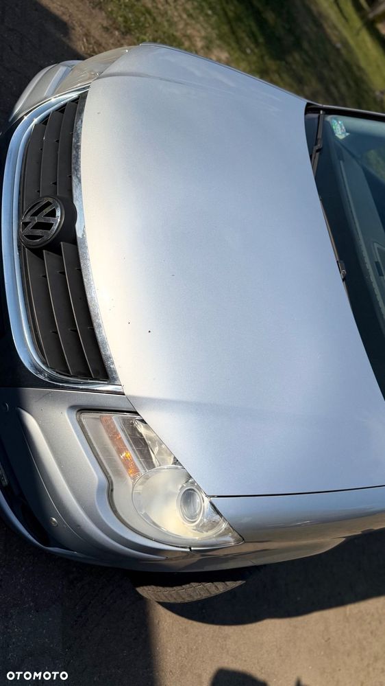 Volkswagen Touran - 10