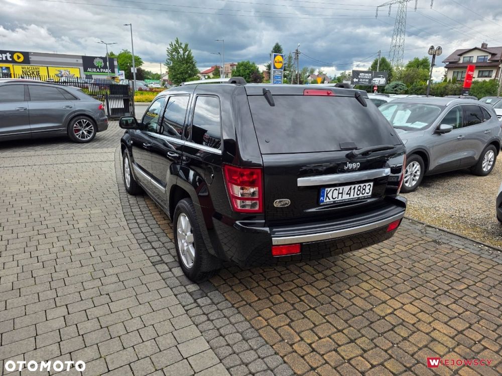 Jeep Grand Cherokee - 8