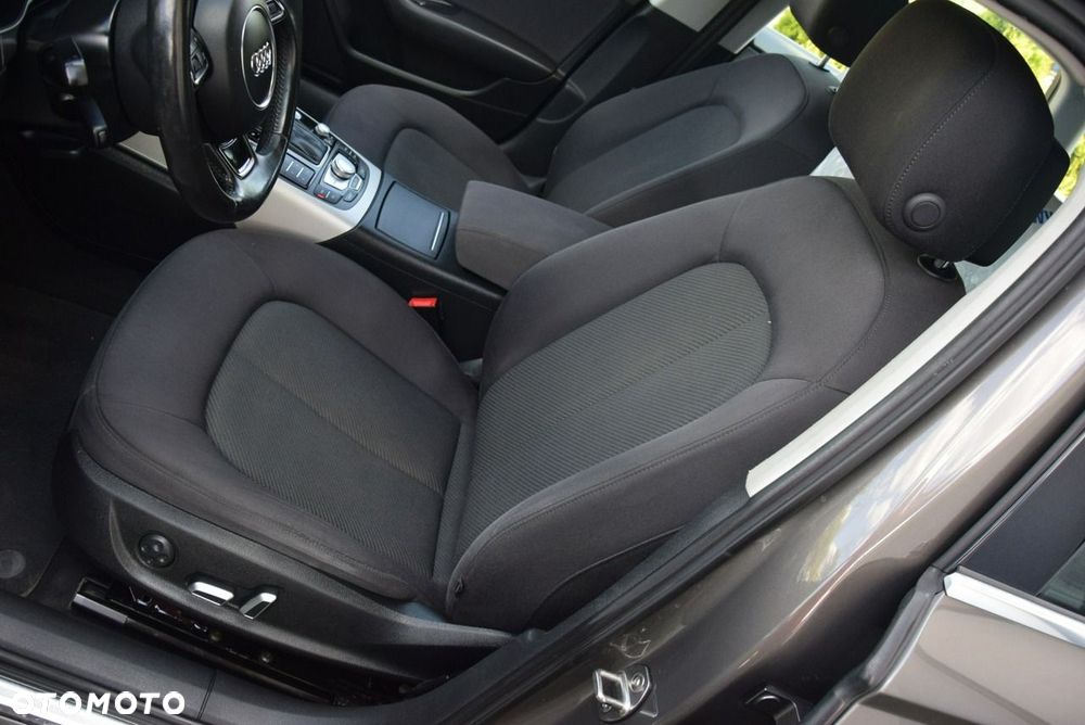 Audi A6 Avant 2.0 TDI quattro S tronic - 31