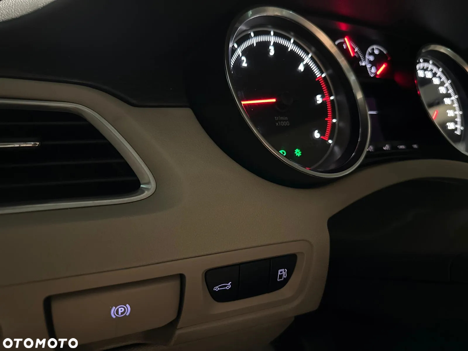 Peugeot 508 2.0 BlueHDi Allure S&S - 11