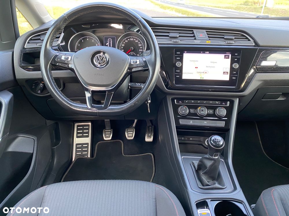 Volkswagen Touran 1.2 TSI (BlueMotion Technology) SOUND - 16