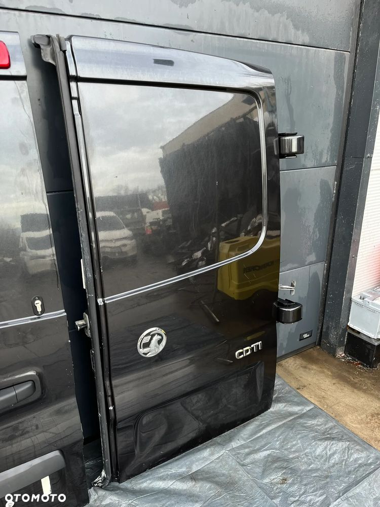VIVARO Trafic Drzwi tylne lewe prawe OE - 7