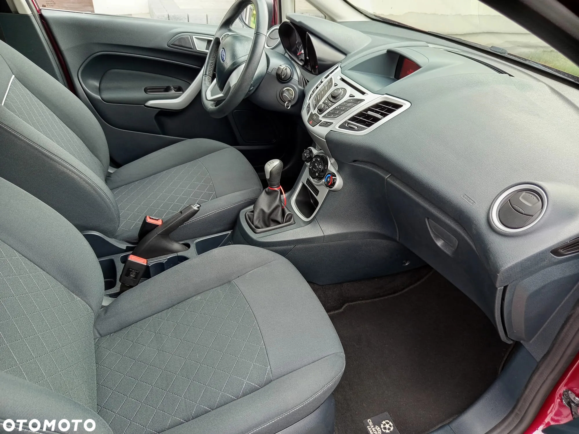 Ford Fiesta 1.25 Champions Edition - 8