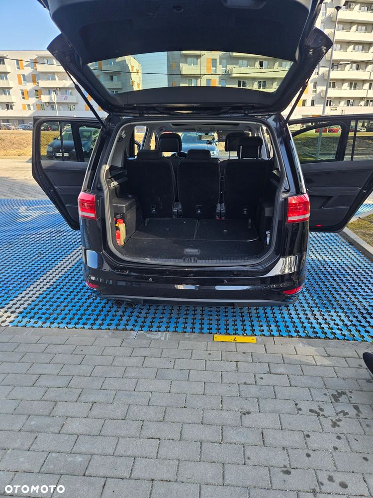 Volkswagen Touran 2.0 TDI BMT Comfortline - 3