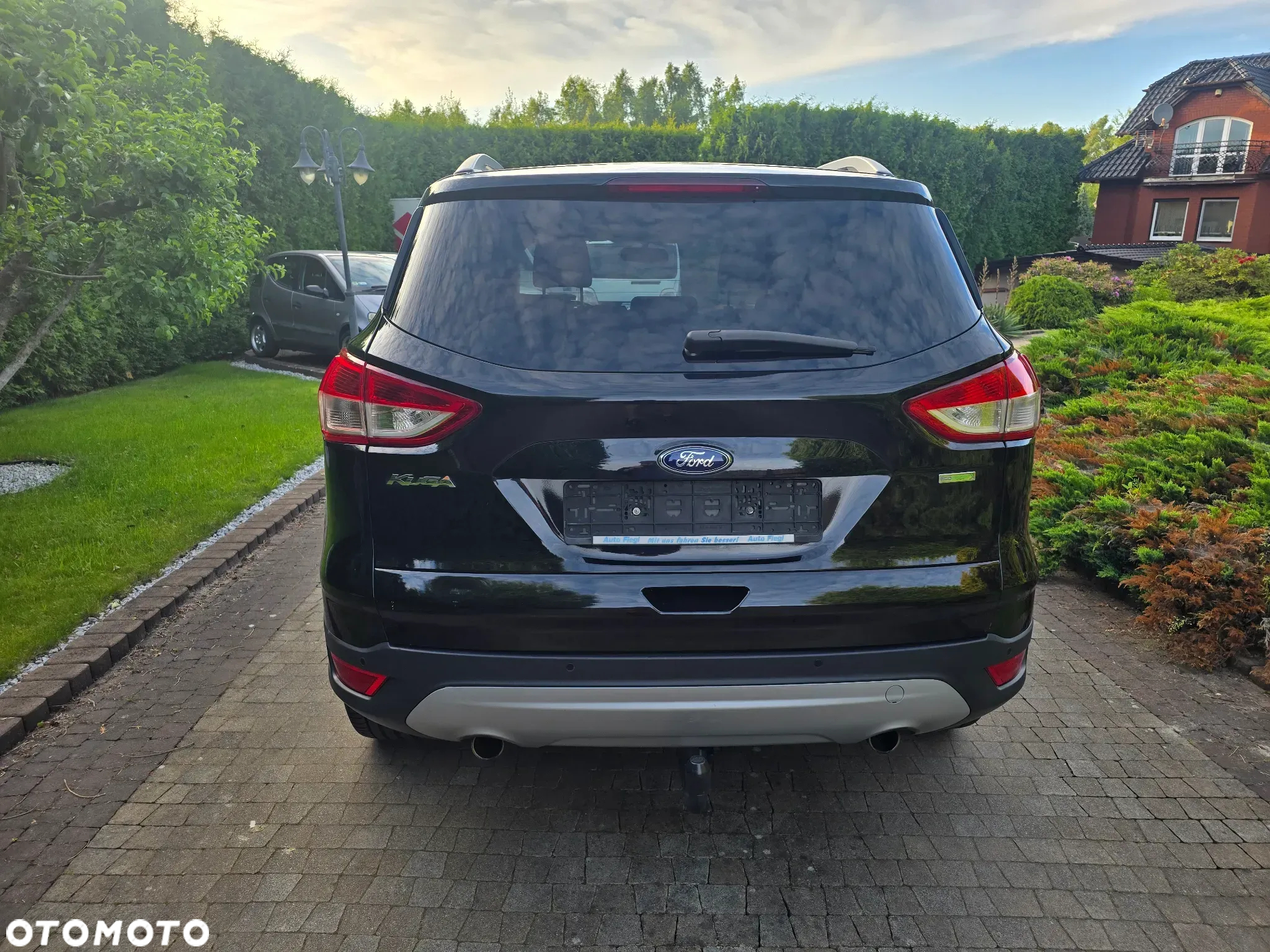 Ford Kuga 1.6 EcoBoost 2x4 Titanium - 4