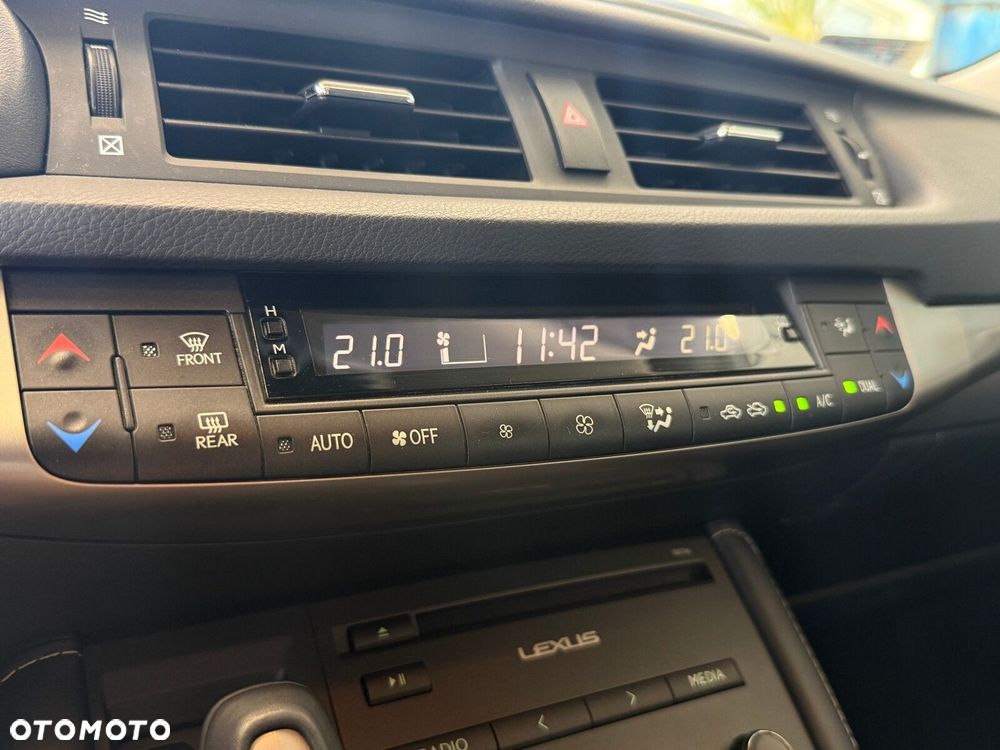 Lexus CT - 24