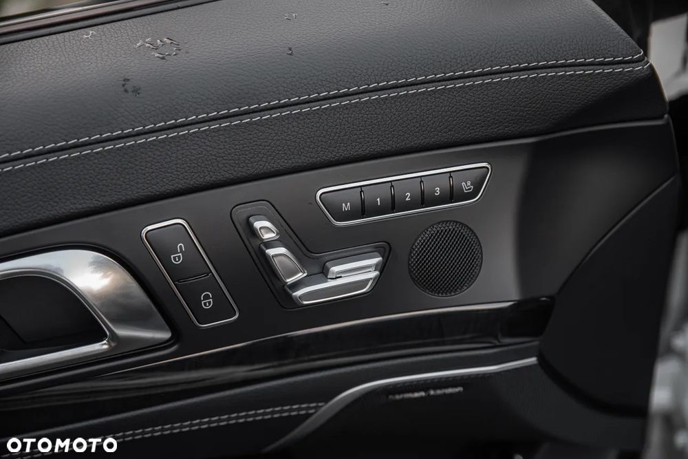 Mercedes-Benz SL 63 AMG AMG Speedshift MCT 7-Gang Sportgetriebe AMG Performance Package - 16