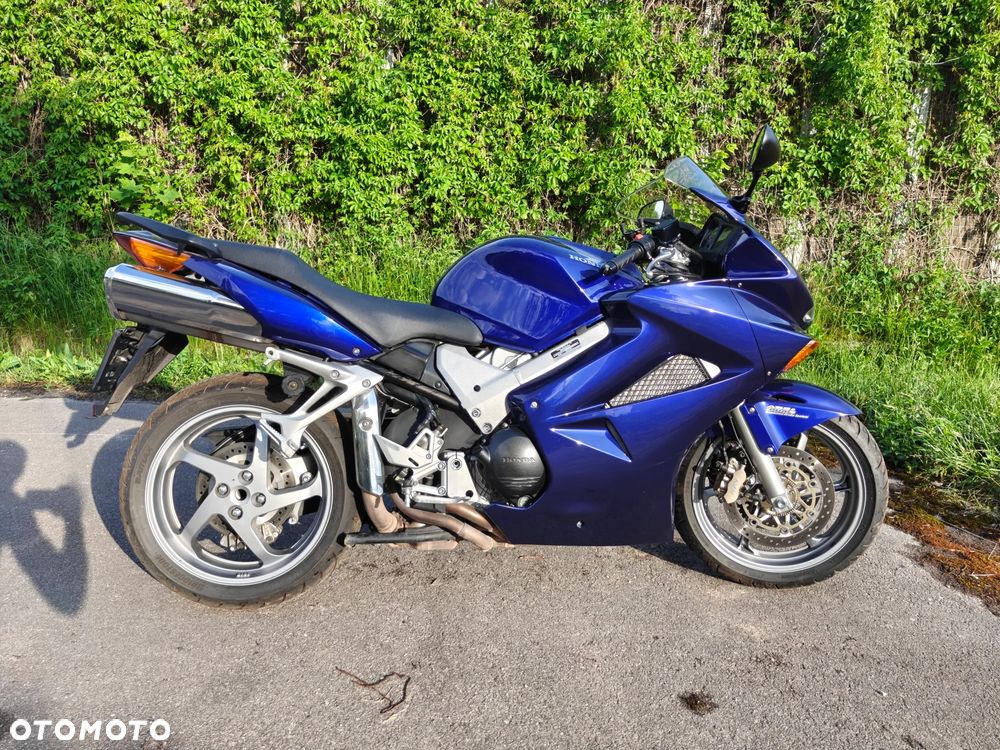 Honda VFR - 5