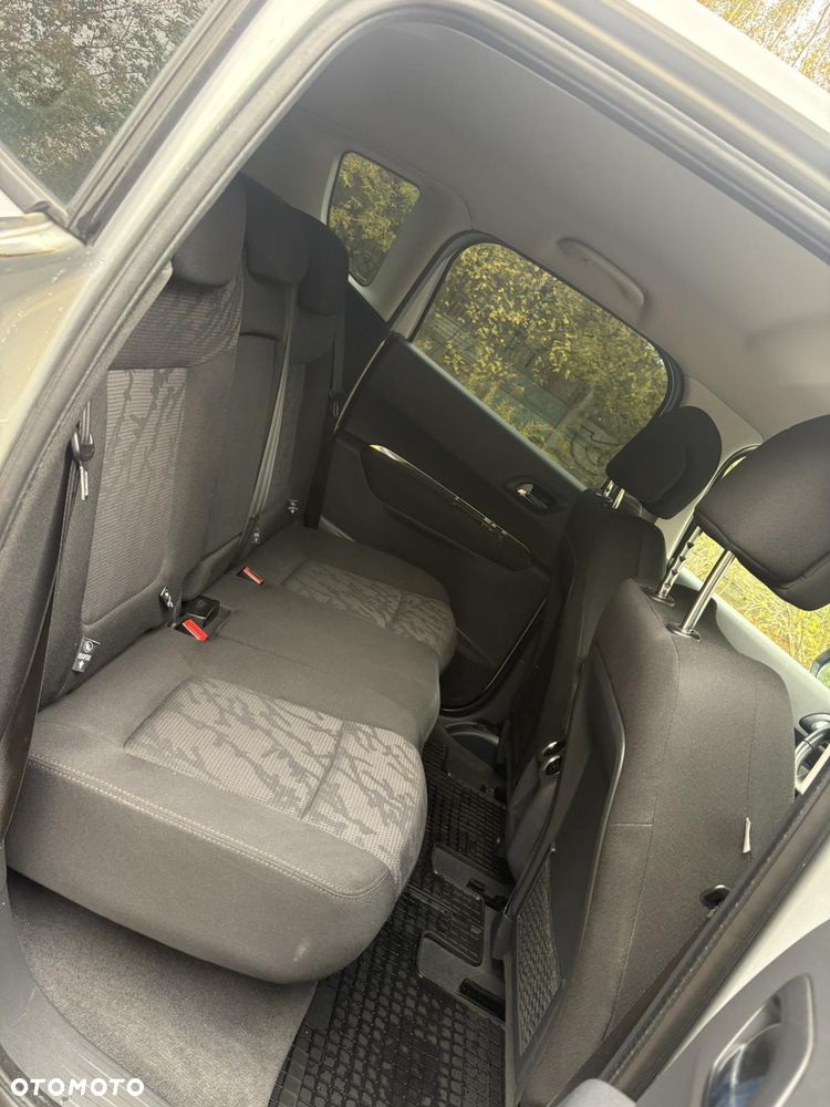 Peugeot 3008 - 16