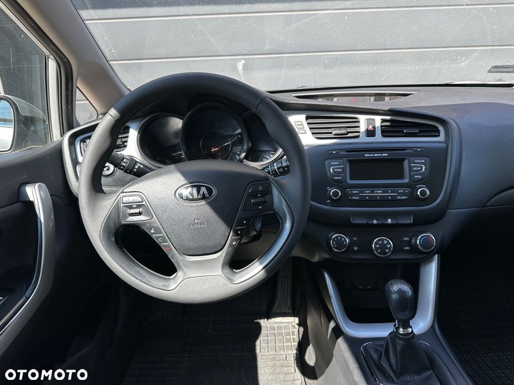 Kia Ceed 1.4 L - 15