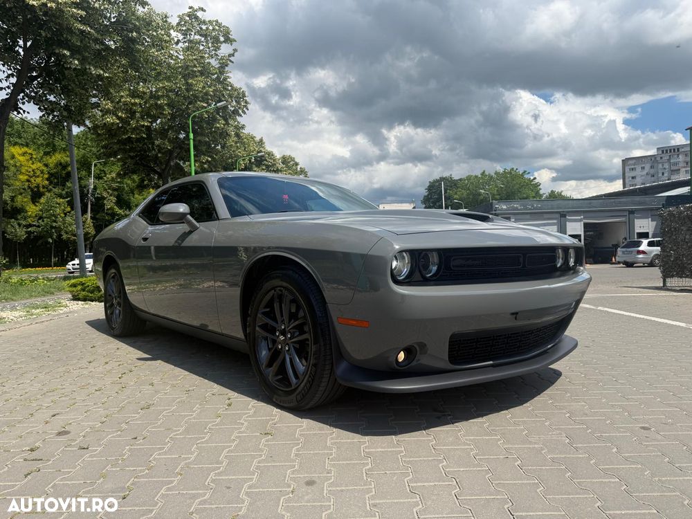 Dodge Challenger Automatik SXT Plus - 2
